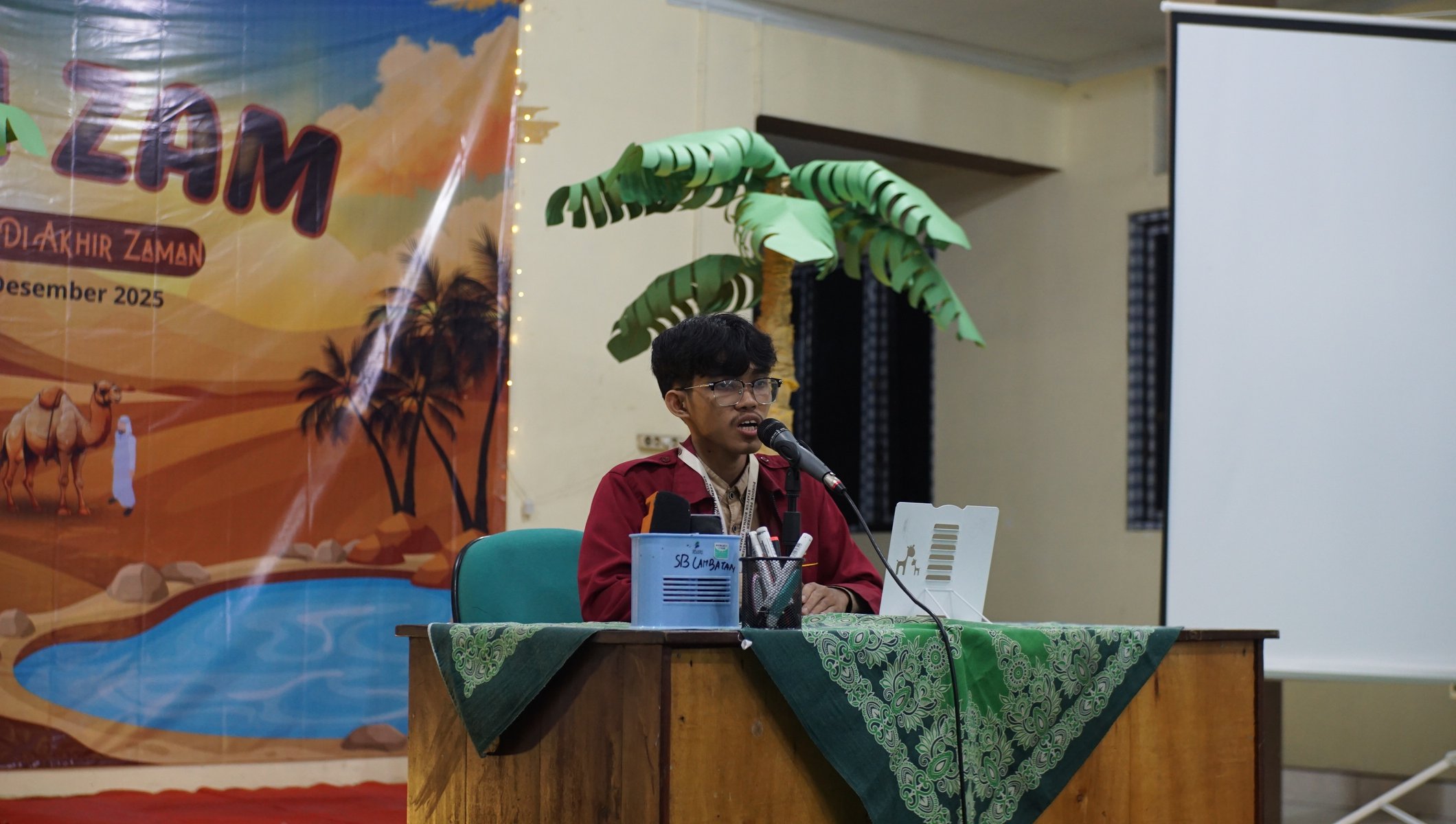 Akhir Tahun Penuh Makna: Santri Syafiur Rohman Jember Kota Hadirkan &lsquo;ZAM-ZAM&rsquo; 2025